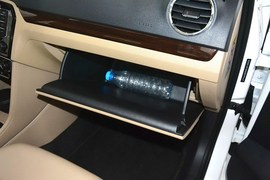 2015款大众捷达1.6L自动豪华型