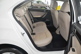 2015款大众捷达1.6L自动豪华型
