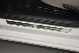 2015款大众捷达1.6L自动豪华型