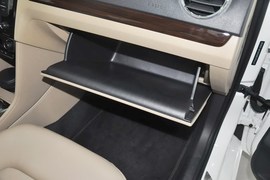 2015款大众捷达1.6L自动豪华型