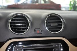 2015款大众捷达1.6L自动豪华型