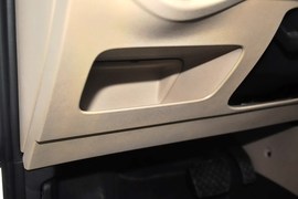 2015款大众捷达1.6L自动豪华型