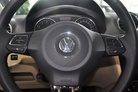 2015款大众捷达1.6L自动豪华型