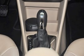 2015款大众捷达1.6L自动豪华型