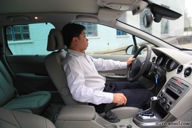 2009款标致308SW试驾