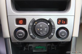 2009款标致308SW试驾
