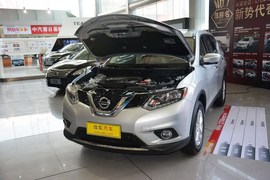 2014款日产奇骏2.0L