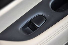 2014款日产奇骏2.0L
