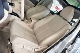 2014款日产奇骏2.0L