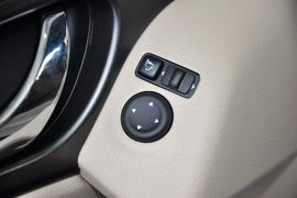 2014款日产奇骏2.0L