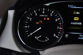 2014款日产奇骏2.0L