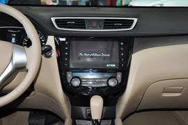 2014款日产奇骏2.0L