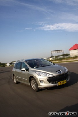 2009款标致308SW试驾