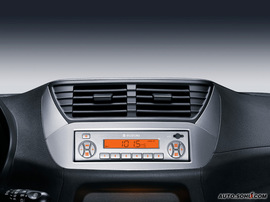 铃木新奥拓标准型内饰