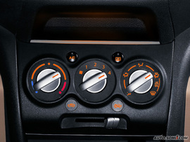 铃木新奥拓豪华版内饰