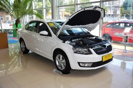 2015款斯柯达明锐1.6L自动逸杰版