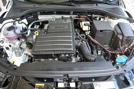 2015款斯柯达明锐1.6L自动逸杰版
