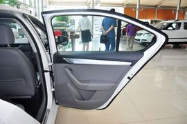 2015款斯柯达明锐1.6L自动逸杰版