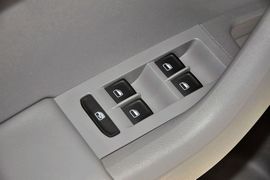 2015款斯柯达明锐1.6L自动逸杰版