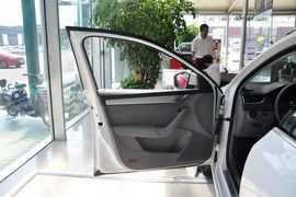 2015款斯柯达明锐1.6L自动逸杰版