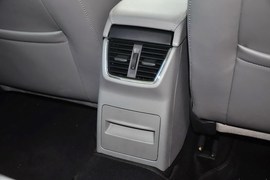 2015款斯柯达明锐1.6L自动逸杰版