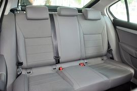 2015款斯柯达明锐1.6L自动逸杰版