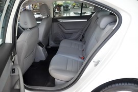 2015款斯柯达明锐1.6L自动逸杰版