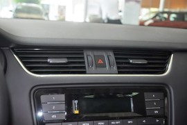 2015款斯柯达明锐1.6L自动逸杰版