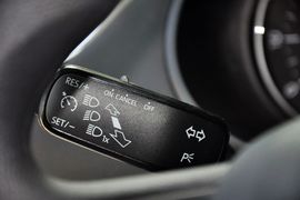 2015款斯柯达明锐1.6L自动逸杰版