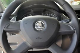 2015款斯柯达明锐1.6L自动逸杰版