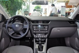 2015款斯柯达明锐1.6L自动逸杰版