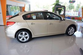 2013款雪佛兰科鲁兹掀背1.6自动豪华版