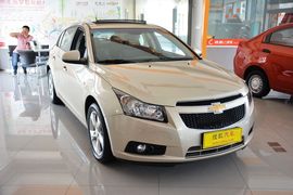 2013款雪佛兰科鲁兹掀背1.6自动豪华版
