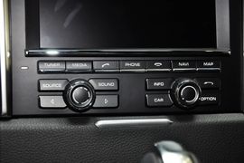 2014款保时捷Macan