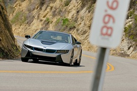 2015款宝马i8海外试驾实拍