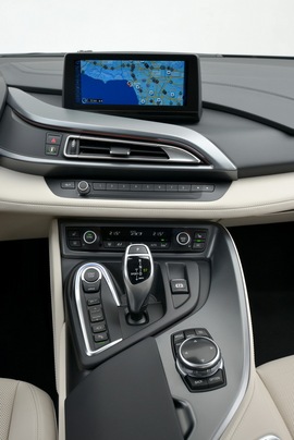 2015款宝马i8海外试驾实拍