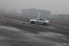 2009款奔驰C63