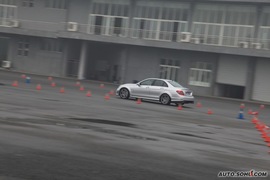 2009款奔驰C63