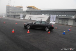 2009款奔驰C63