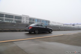 2009款奔驰C63