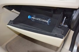 2011款铃木凯泽西2.4L两驱手动标准版