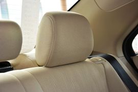 2011款铃木凯泽西2.4L两驱手动标准版