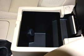 2011款铃木凯泽西2.4L两驱手动标准版