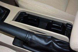 2011款铃木凯泽西2.4L两驱手动标准版