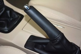 2011款铃木凯泽西2.4L两驱手动标准版