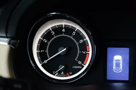 2011款铃木凯泽西2.4L两驱手动标准版