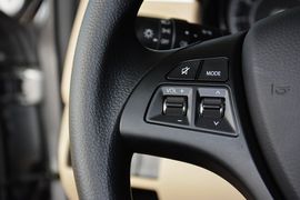 2011款铃木凯泽西2.4L两驱手动标准版