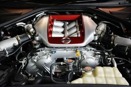 2014款日产GT-R