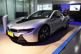 上海实拍宝马i8