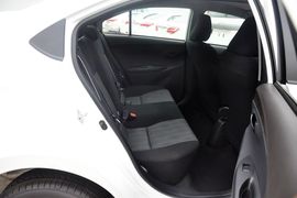 2014款丰田威驰1.3L手动超值版
